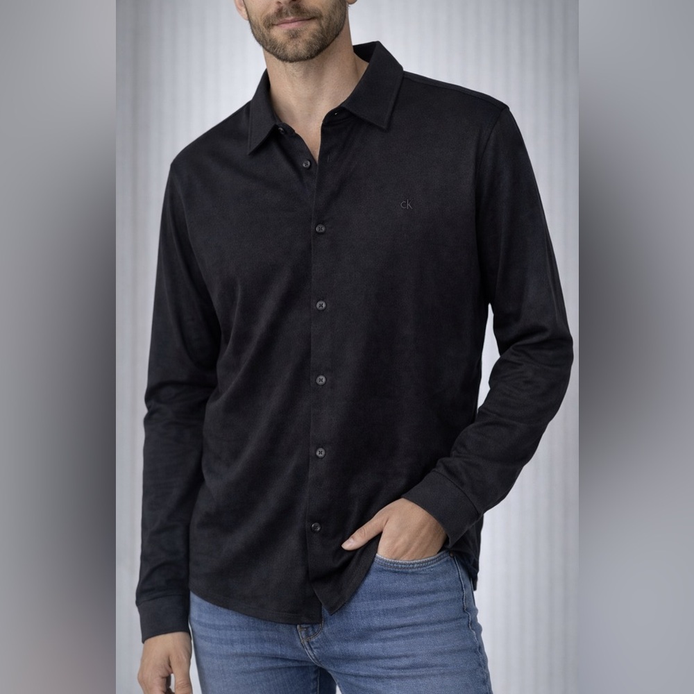 Calvin Klein Men's button down Black Shirt size Small